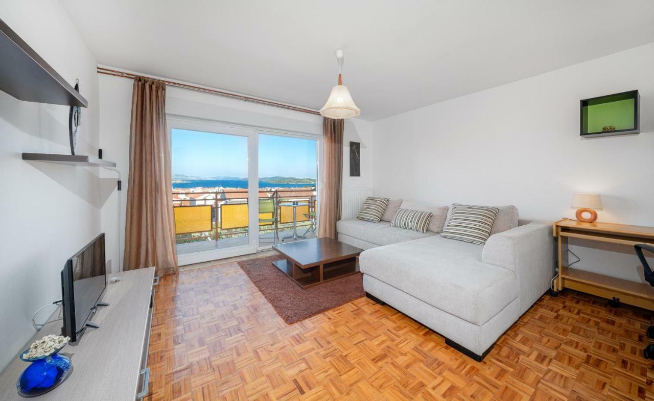 Apartmani Pataca Vodice Exteriör bild