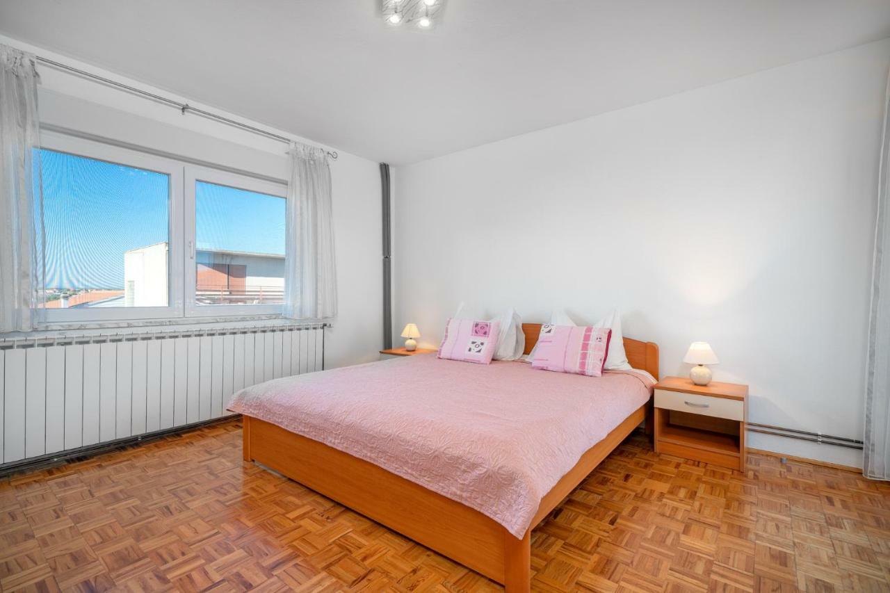 Apartmani Pataca Vodice Exteriör bild