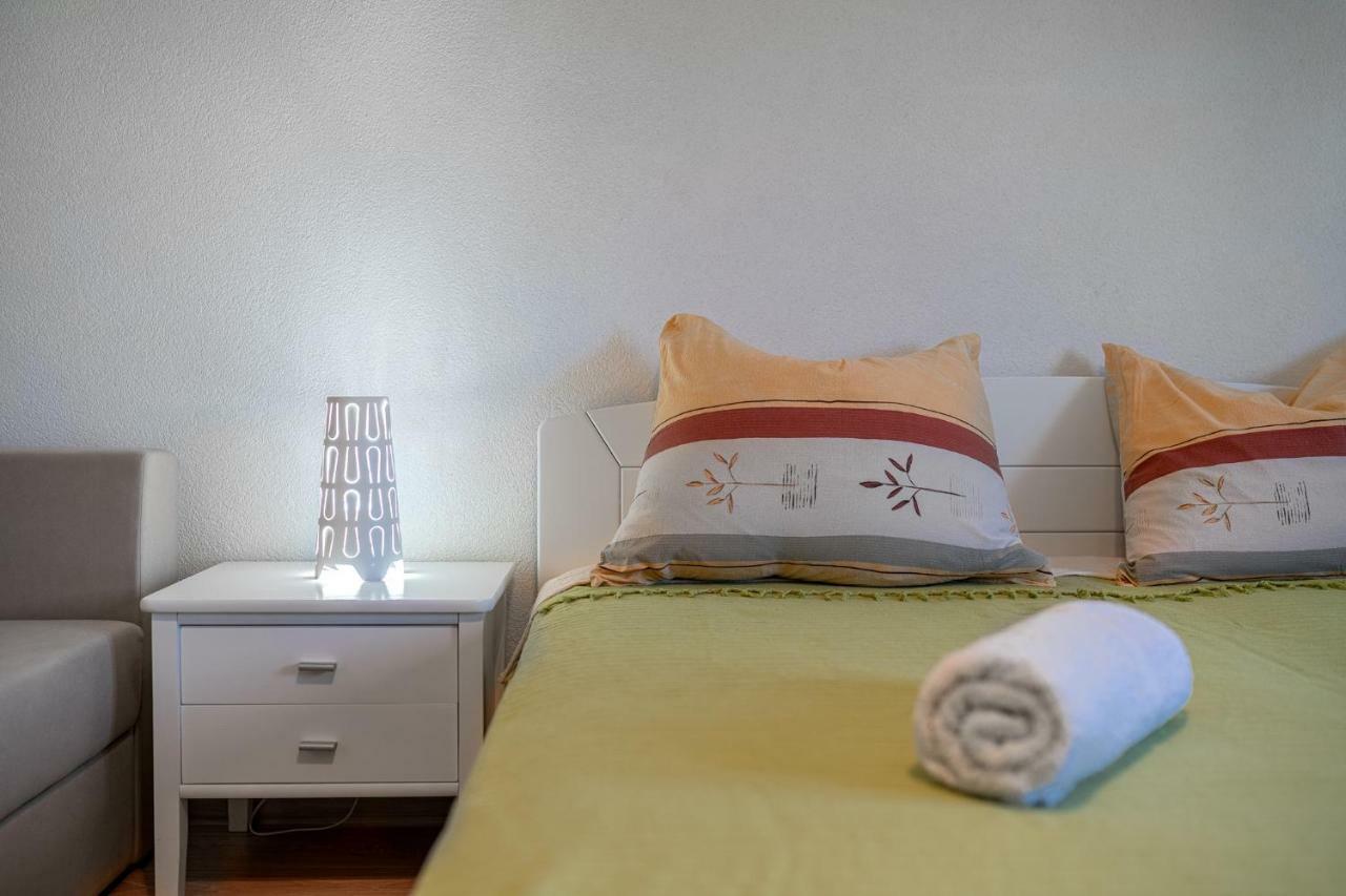 Apartmani Pataca Vodice Exteriör bild