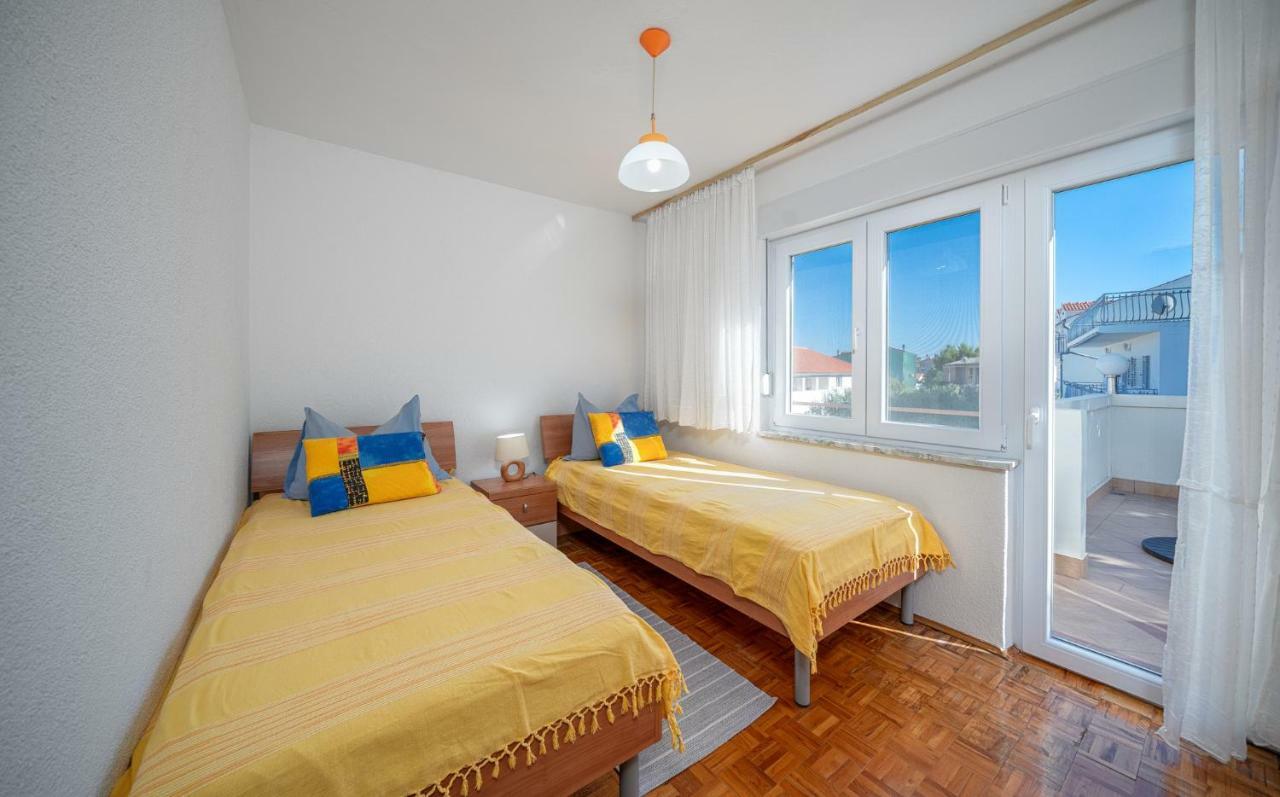 Apartmani Pataca Vodice Exteriör bild