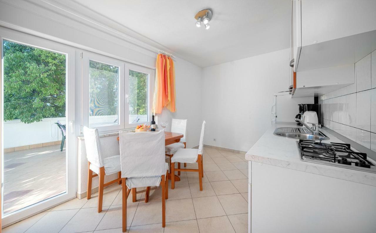 Apartmani Pataca Vodice Exteriör bild