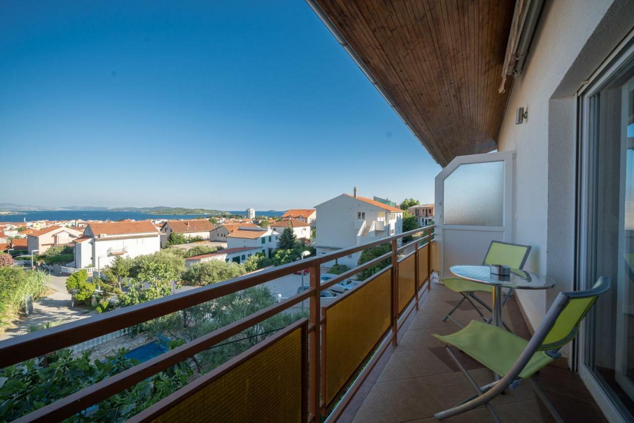 Apartmani Pataca Vodice Exteriör bild