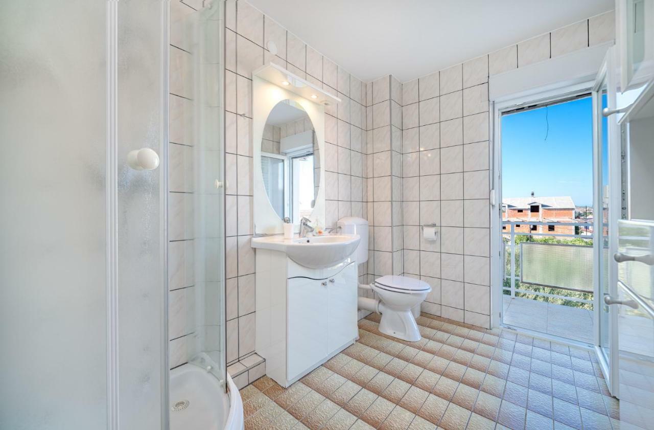Apartmani Pataca Vodice Exteriör bild